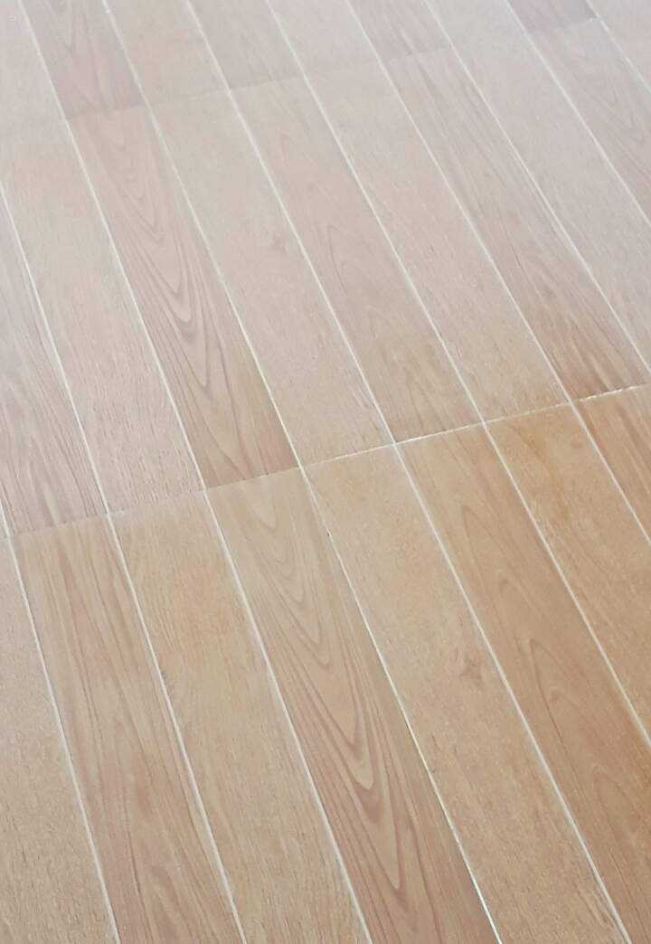 Sàn gạch giả gỗ khi đã đươc làm sạch